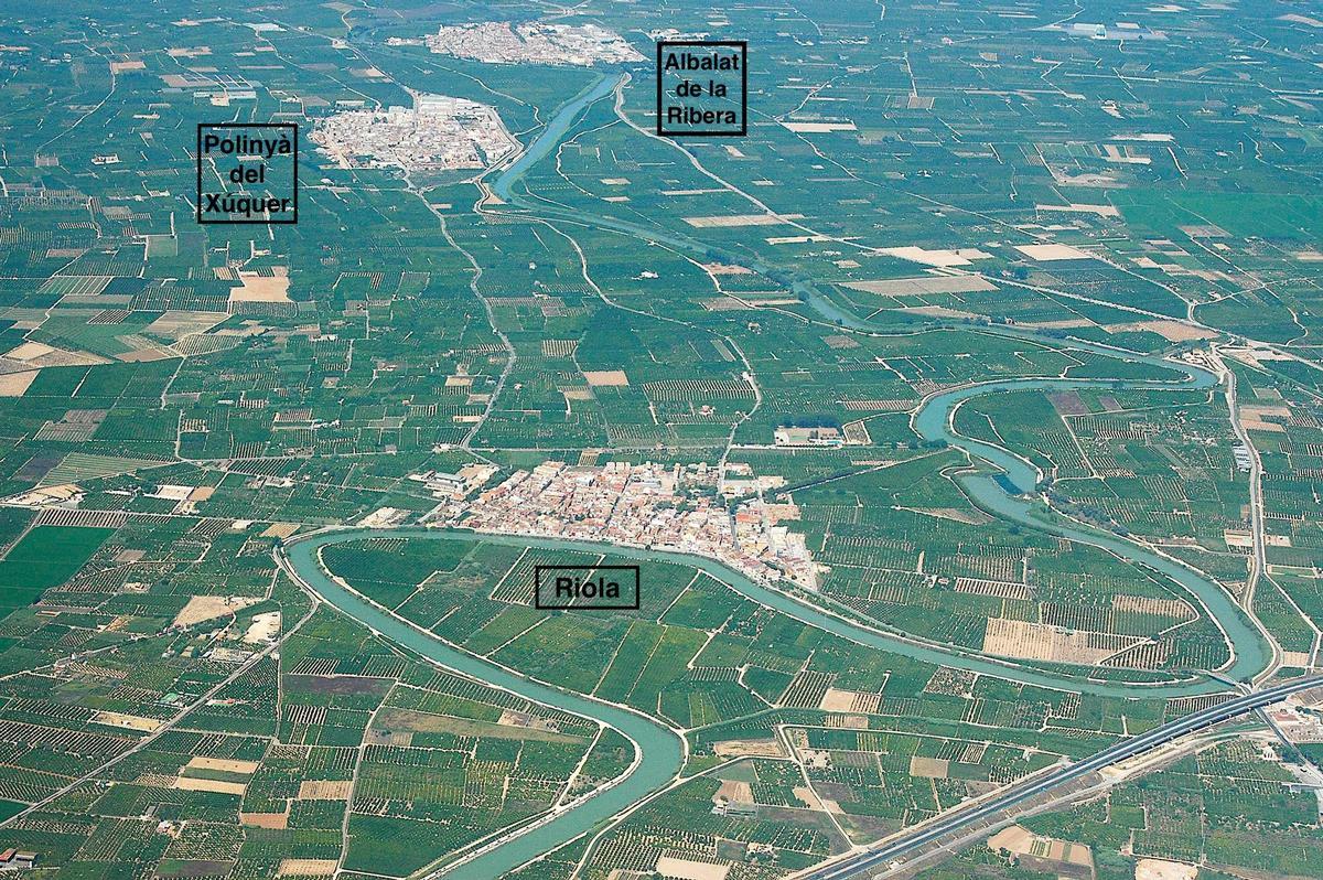 Vista aérea del Xúquer a su paso por Riola. Tramo bajo.