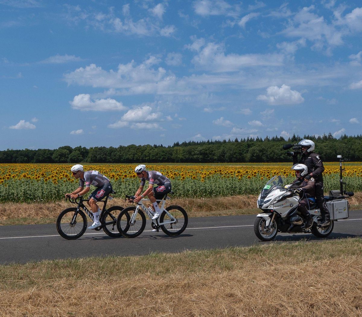 Rickaert (a la izquierda) y Van der Poel, durante la escapada.