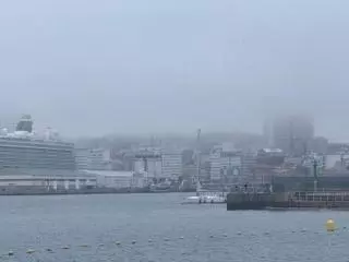 Niebla sobre la bahía coruñesa