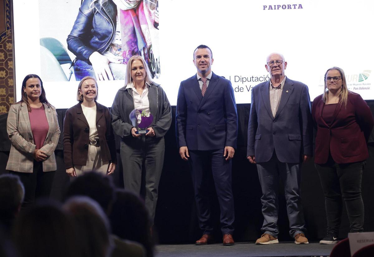 Reconocimiento a Laura Cervera