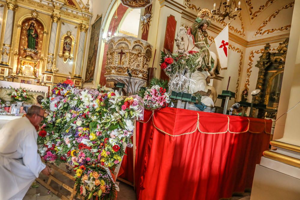 Ofrenda de flores, procesión y «patatá» en Benijófar