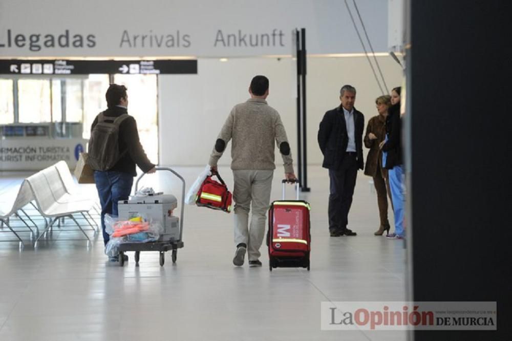 El delegado del Gobierno visita el aeropuerto de Corvera