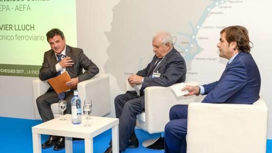 El director de INFORMACIÓN, Toni Cabot, moderó un debate con Francisco Gómez y Pedro Hernández (Croem).
