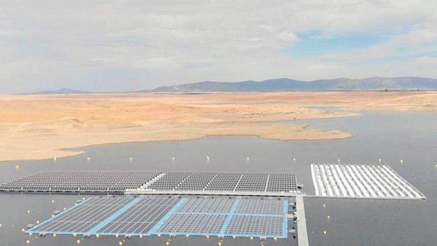 El Gobierno plantea autorizar plantas solares en 29 embalses de Extremadura