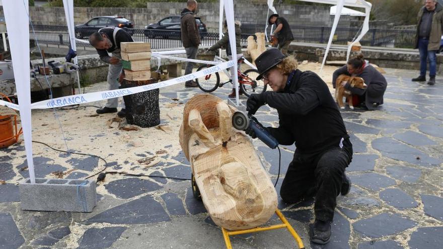 Sabarís vive su Mercado de Arte más concurrido con más de 150 obras vendidas