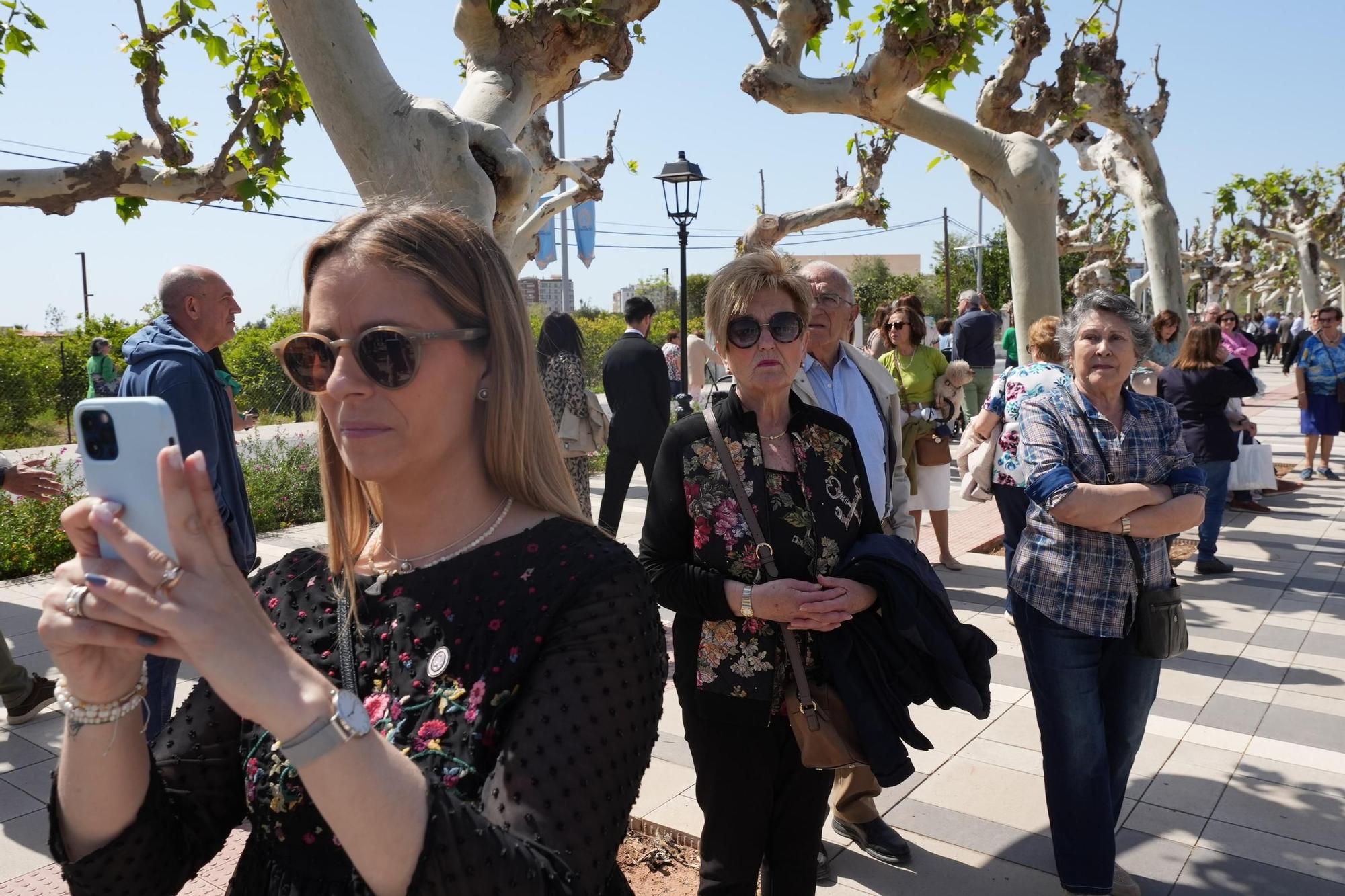 Galería de imágenes: La Virgen del Lledó sale de la basílica para ir a la ciudad