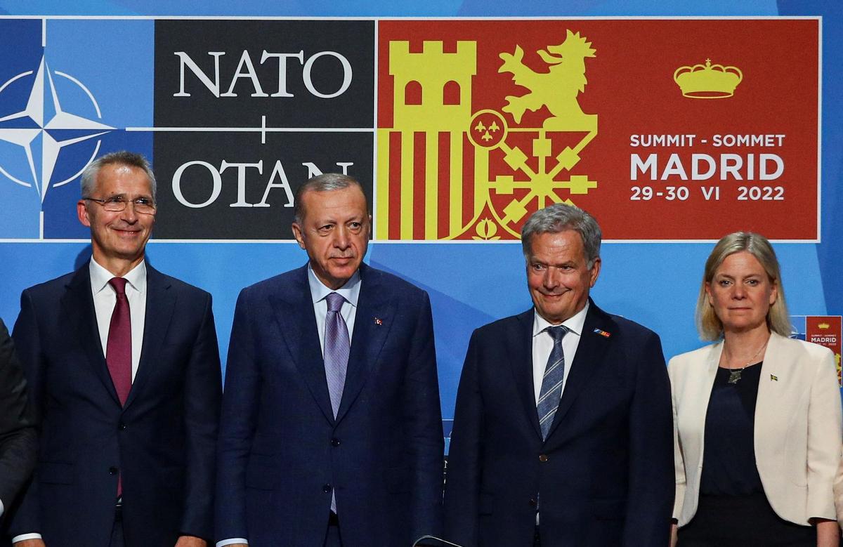 Turquía acepta que Finlandia y Suecia se incorporen a la OTAN
