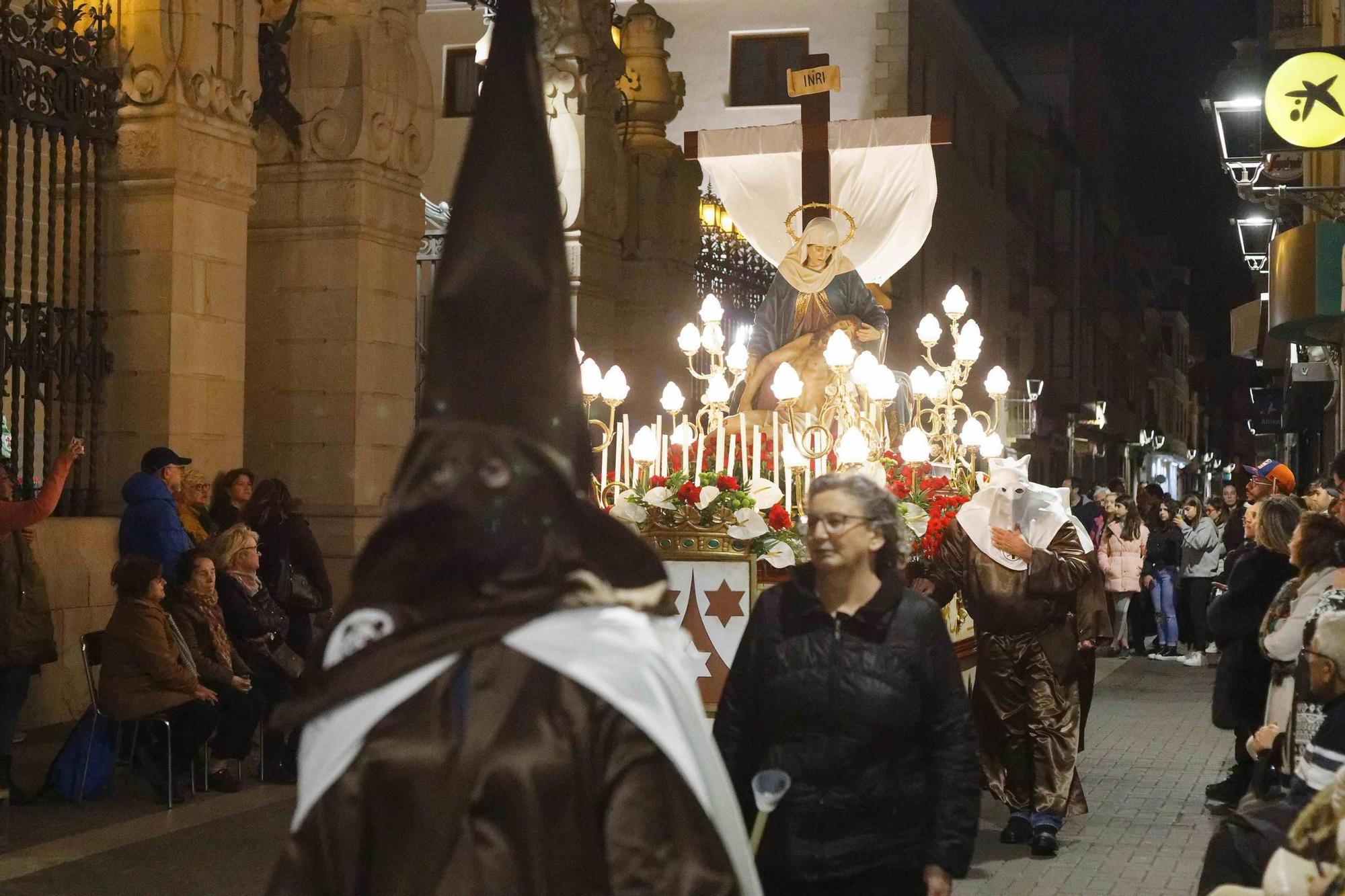 Las imágenes de la procesión del Miércoles Santo en Vila-real