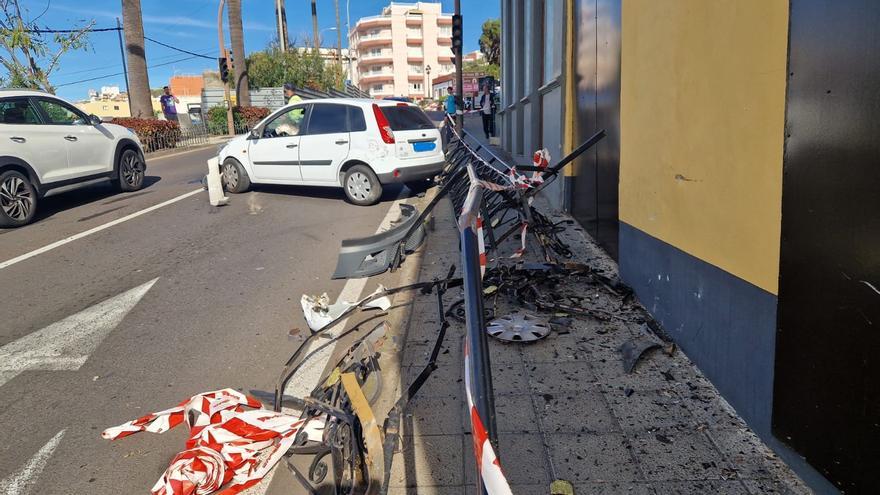 Salida de carretera de un conductor en Tenerife