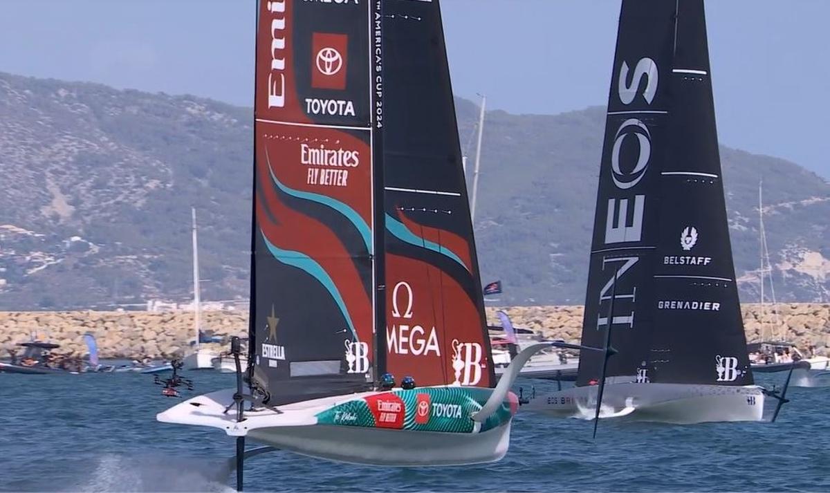 Los equipos de la Puig Women's America's Cup compiten con el AC40.