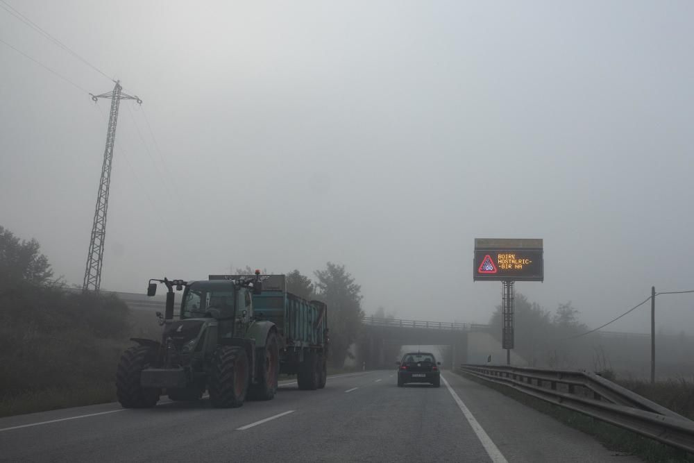 La boira ha fet acte de presència a la plana de la Selva, a Vilobí i Riudellots