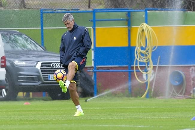 Entrenamiento de la Unión Deportiva Las Palmas ...