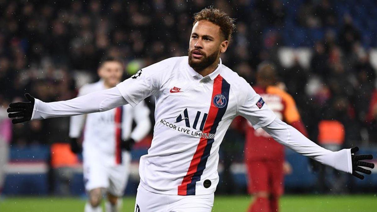 Neymar celebrando su gol ante el Galatasaray