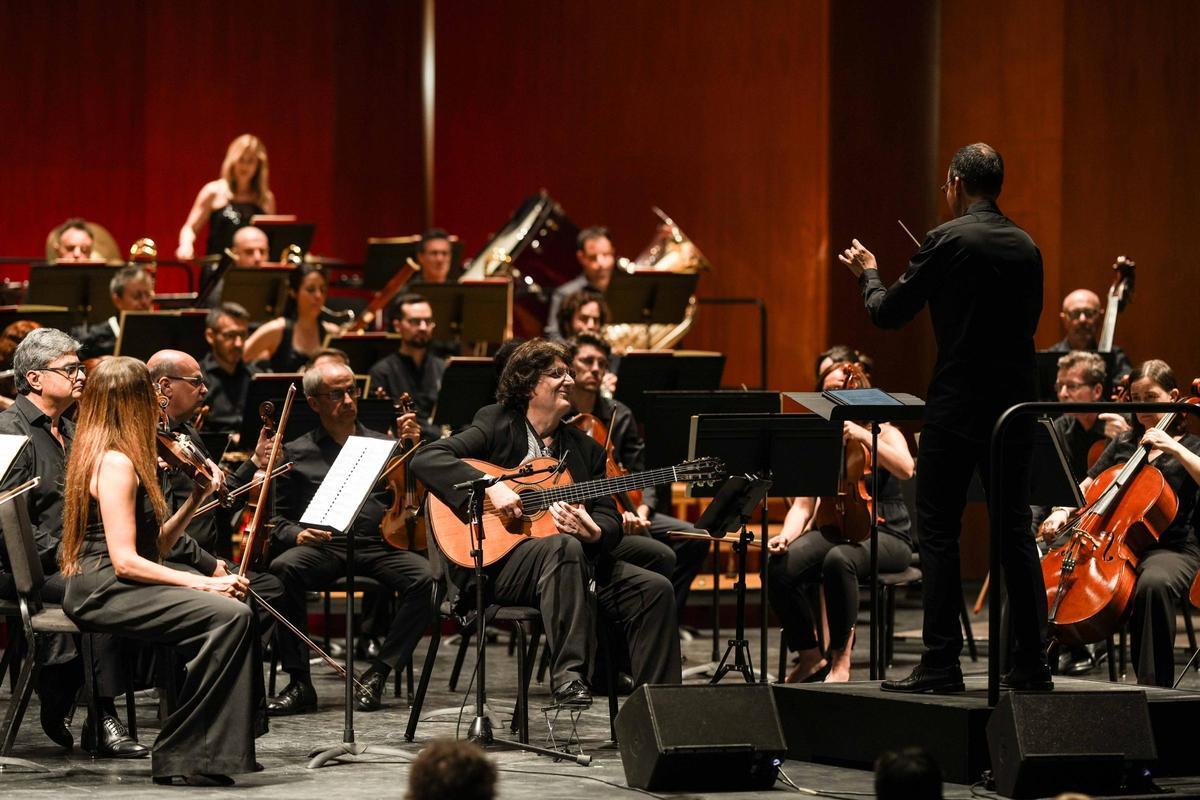Juan Manuel Cañizares y la Orquesta de Córdoba reinventan a Falla desde la guitarra flamenca