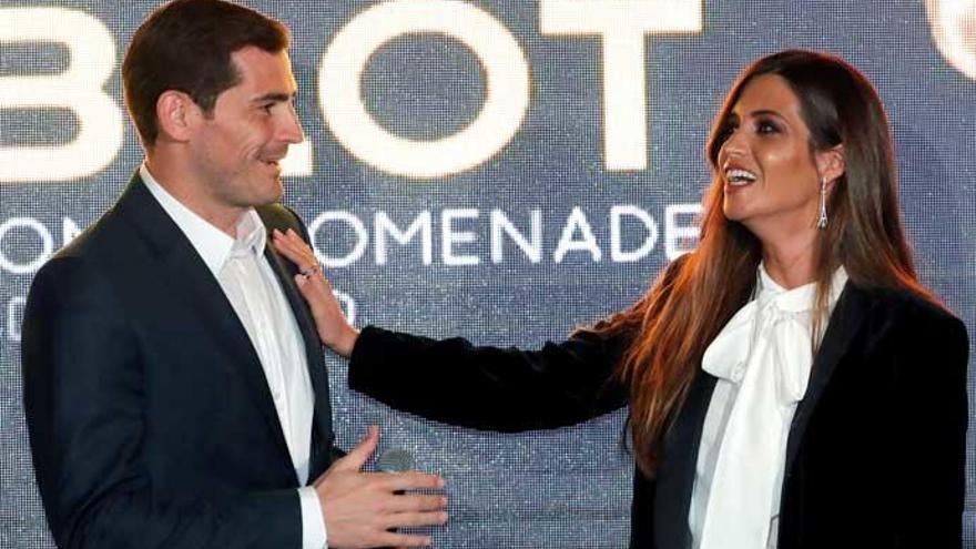 Sara Carbonero, junto a Iker Casillas.