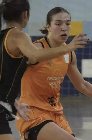 Carregosa y Aina Martín, del Recoletas Zamora, en el cinco ideal del play off