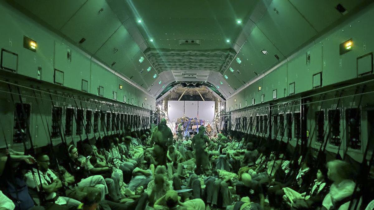 El avión militar con evacuados de Sudán llegará a España sobre las 11:00 horas