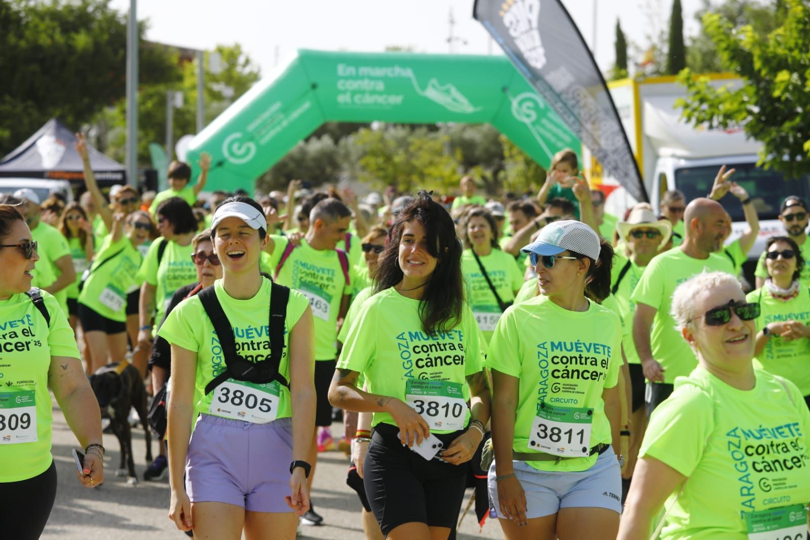 En imágenes | Miles de personas corren contra el cáncer en el Parque del Agua de Zaragoza
