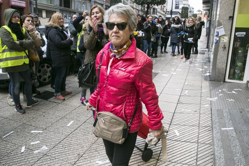 Huelga de los supermercados en Asturias.