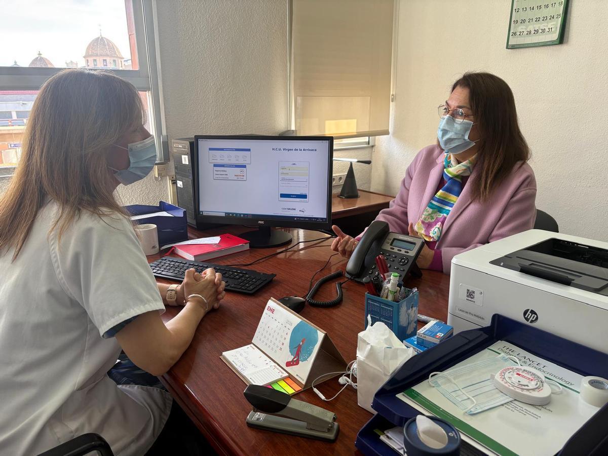 Una usuaria del Hospital de Diabetes en Murcia