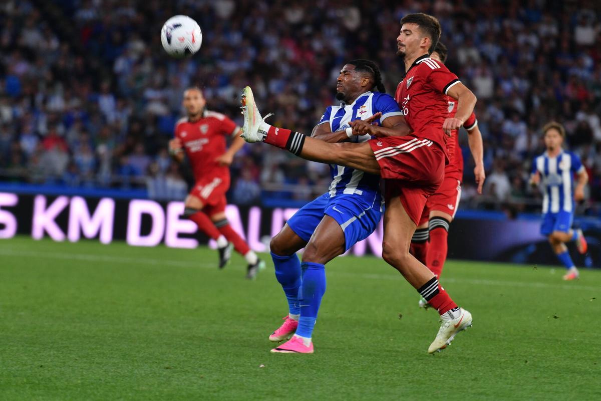El Dépor cae ante el Sevilla (0-1) en un duelo espeso en el que no logró dominar el juego ni dispuso de ocasiones claras.