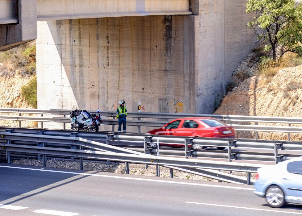 Un accidente provoca retenciones en la A-31