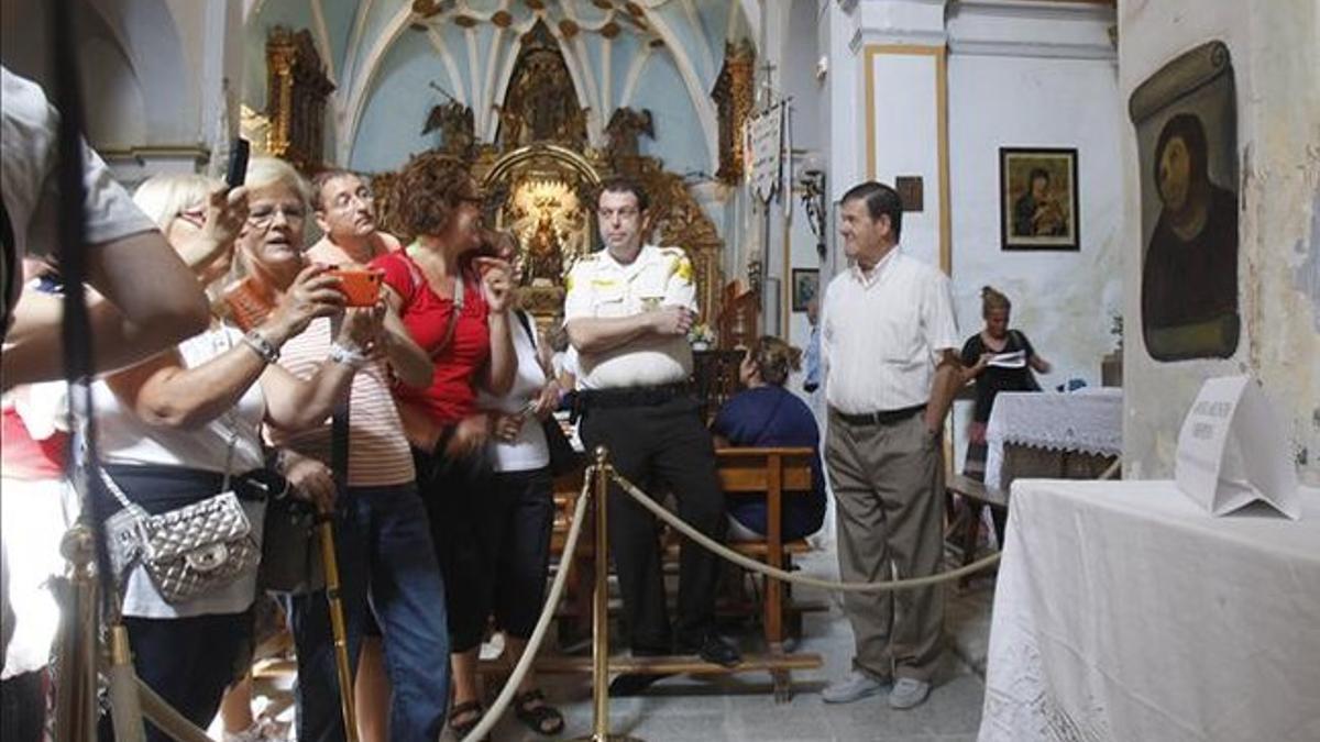 Colas de visitantes al Ecce Homo de Borja, en agosto del 2012.