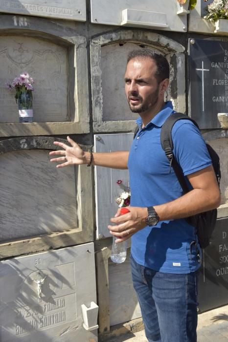 Ruta por el cementerio de Vegueta