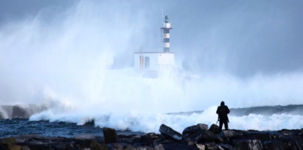 Temporal de viento y oleaje en Asturias