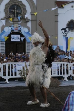 Representación del hallazgo de la Virgen de Candelaria por los guanches 2016