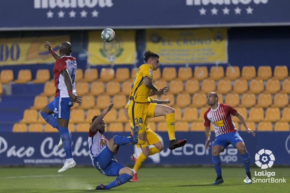 Partido de fútbol: Alcorcón-Sporting de Gijón