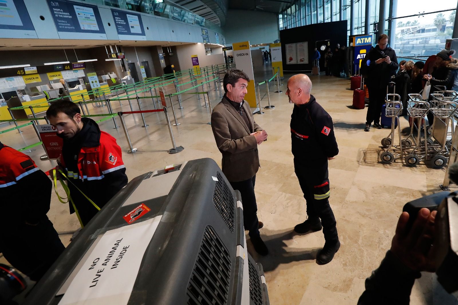 Los bomberos de Alacant partiendo hacia el terremoto de Turquía