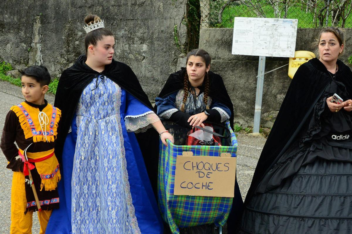 Comparsa A Cojonuda en Aldán