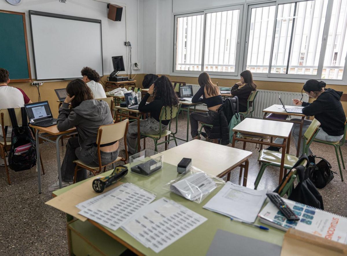 Catalunya torna a punxar en matemàtiques, anglès i ciències Catalunya torna a punxar en matemàtiques, anglès i ciències