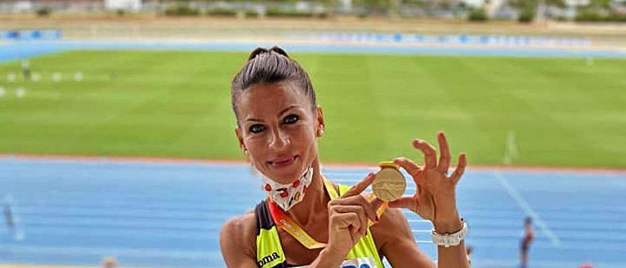 Carolina Gámez, con el oro en Málaga. | C.G./FACEBOOK
