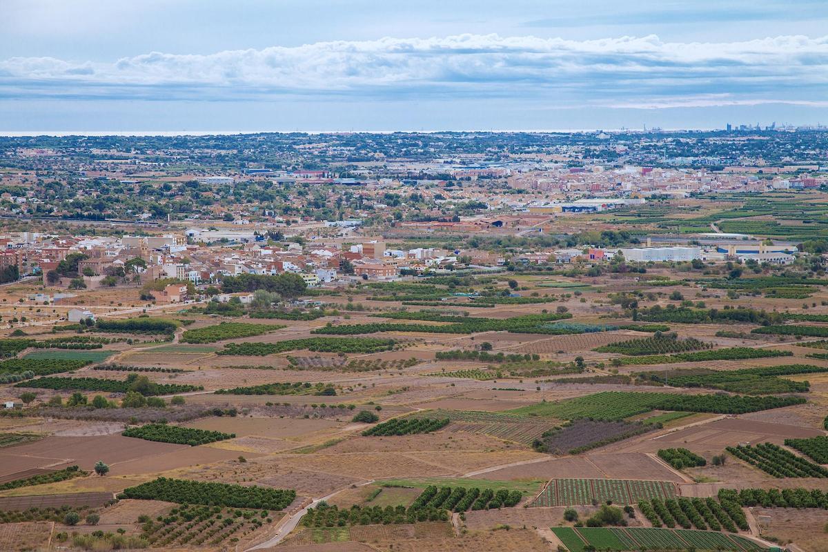 Regadío entre Benissanó y la Pobla de Vallbona, desde Llíria.