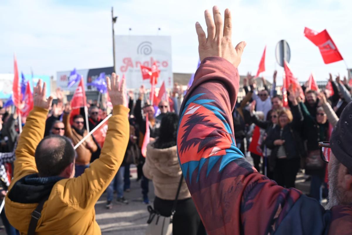Protesta de los trabajadores de Analco en Elche