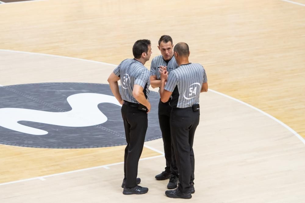 Partido entre el Iberostar y el Unicaja en la fase final de la Liga ACB.