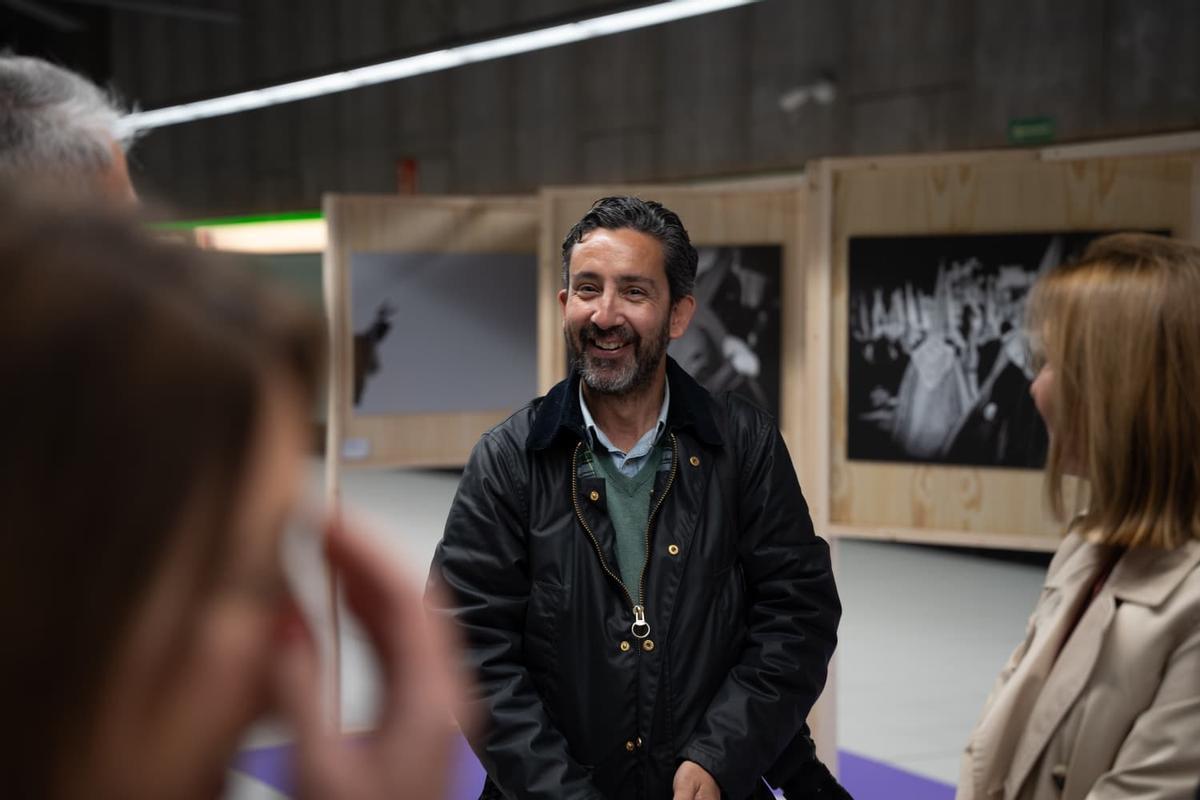 Metro de Málaga acerca la Semana Santa con una exposición de Lorenzo Carnero en Guadalmedina Metro de Málaga acerca la Semana Santa con una exposición de Lorenzo Carnero en Guadalmedina
