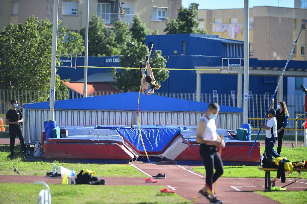 Atletismo nacional Máster sábado en la pista de Atletismo de Cartagena