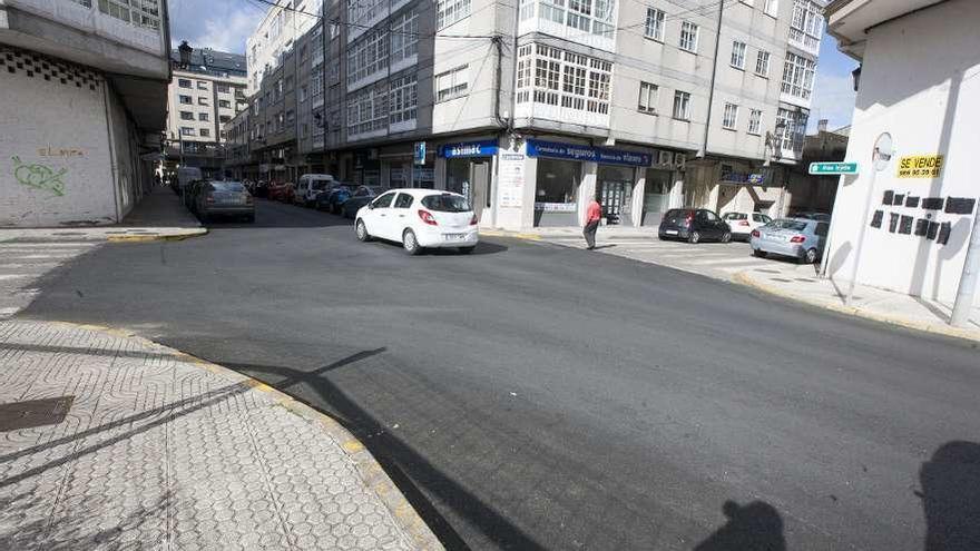 Móvete urge el pintado de pasos de cebra en calles como Castelao y el repintado en otras. // Bernabé /C.M.V.