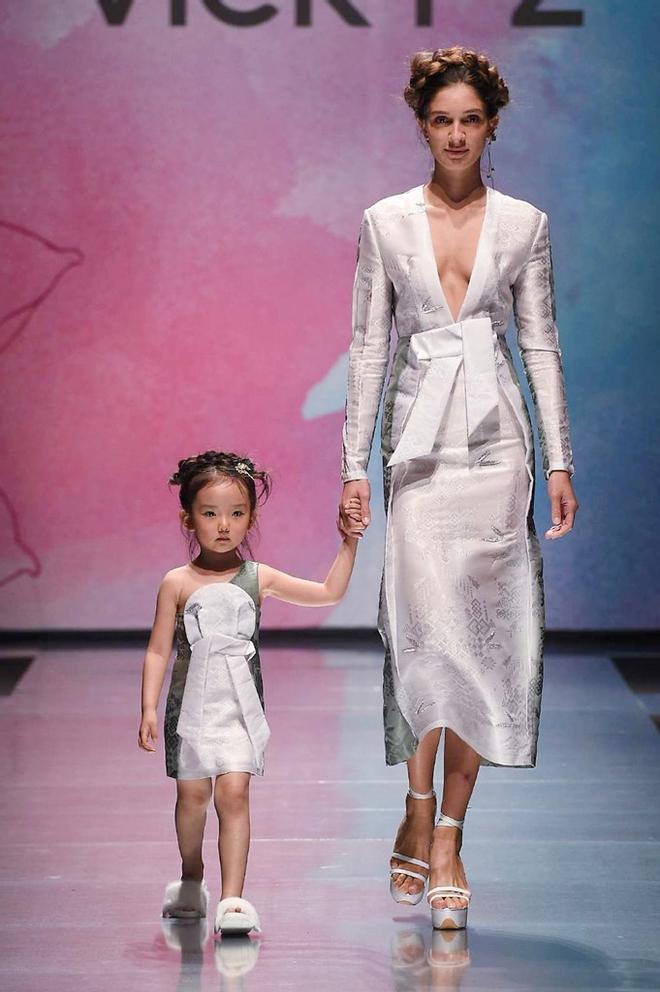 Vicky Zhang