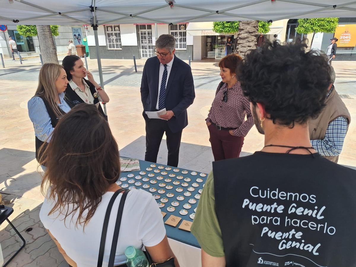 Presentación de la campaña de limpieza en Puente Genil.