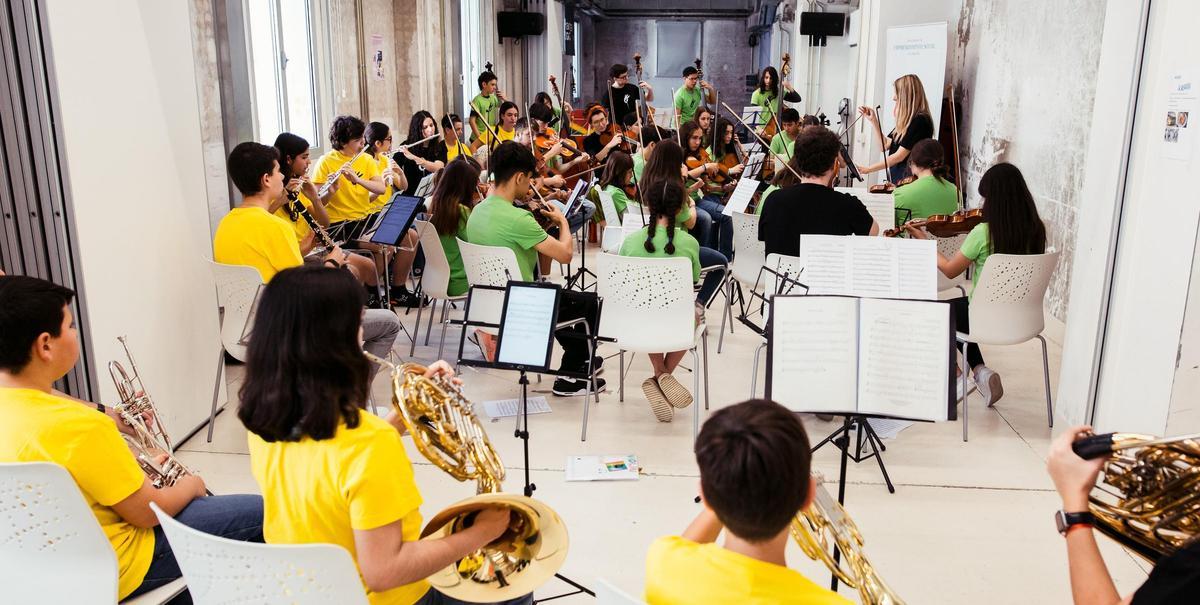 Ensayo de la Orquesta Escuela Social