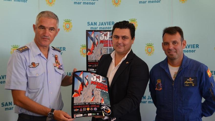 La Patrulla Águila celebra con San Javier sus 30 años de existencia