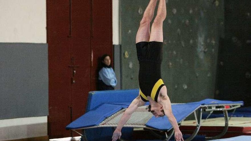 La actuación de un gimnasta en una prueba. // Iñaki Osorio