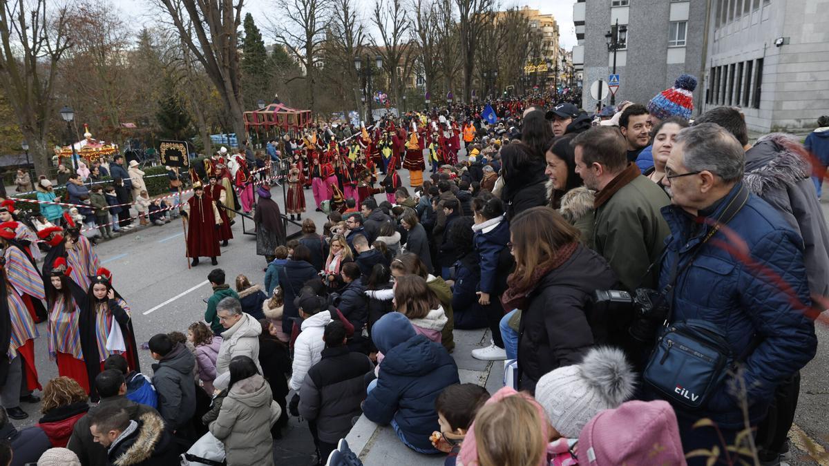 La Cabalgata de los Reyes por la calle Santa Susana.