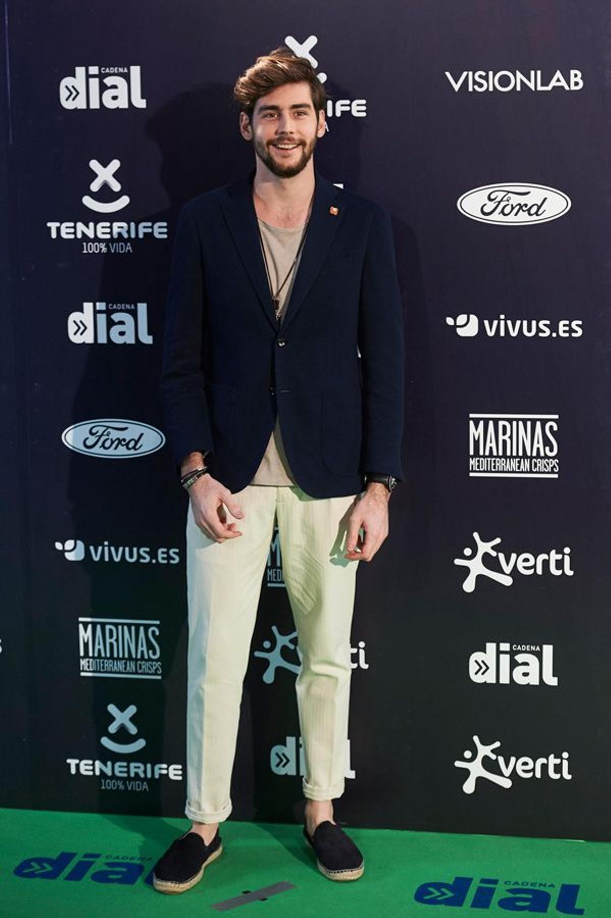 Álvaro Soler en la gala de los premios Cadena Dial en Tenerife