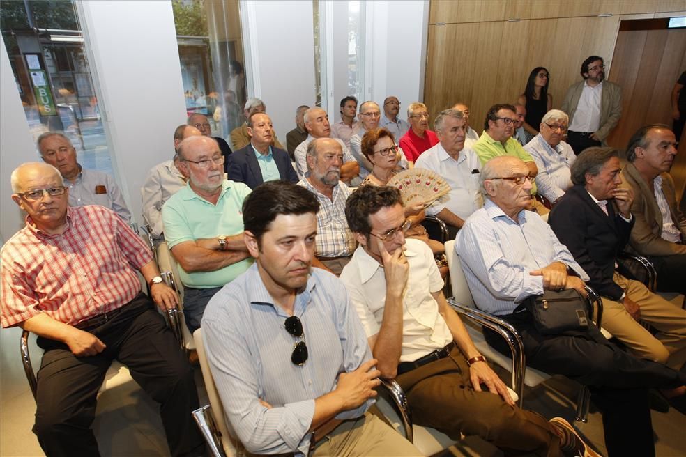 Fotogalería / Mesa redonda sobre Manolete en el centenario de su nacimiento