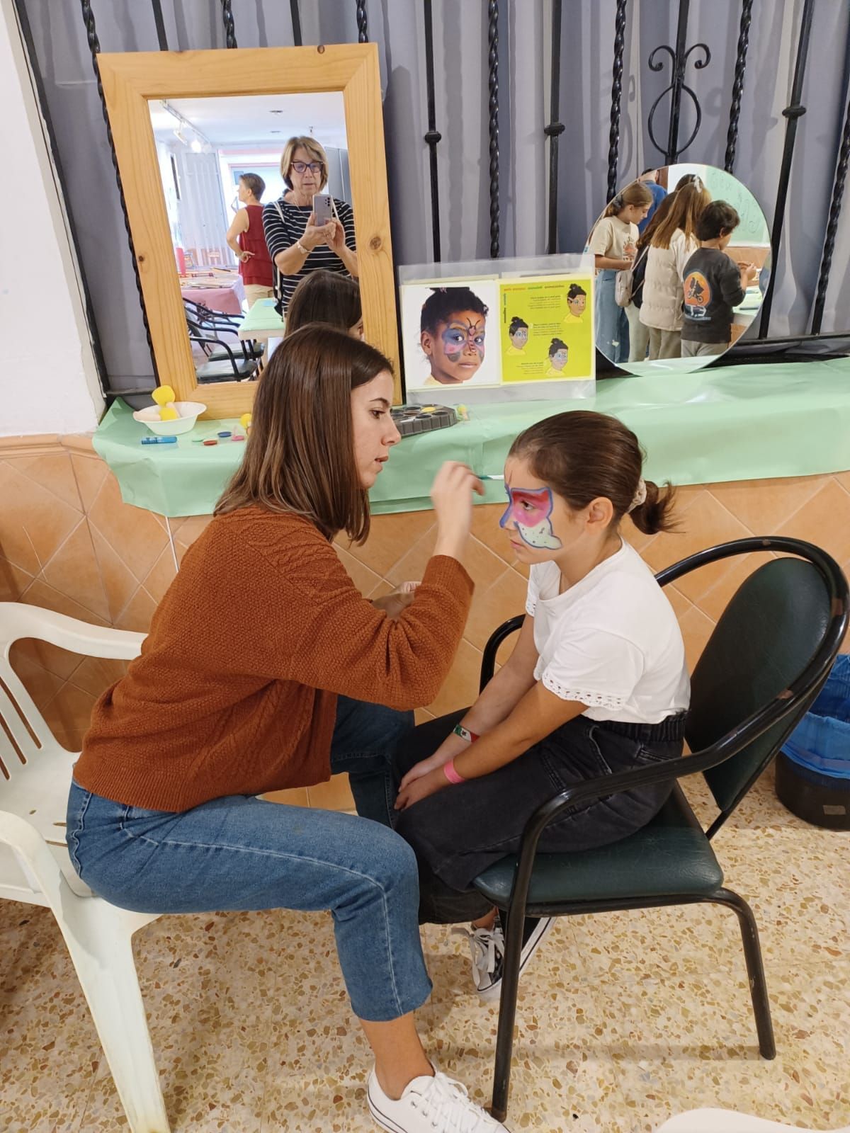 Jornada de puertas abiertas en la Biblioteca de Navajas